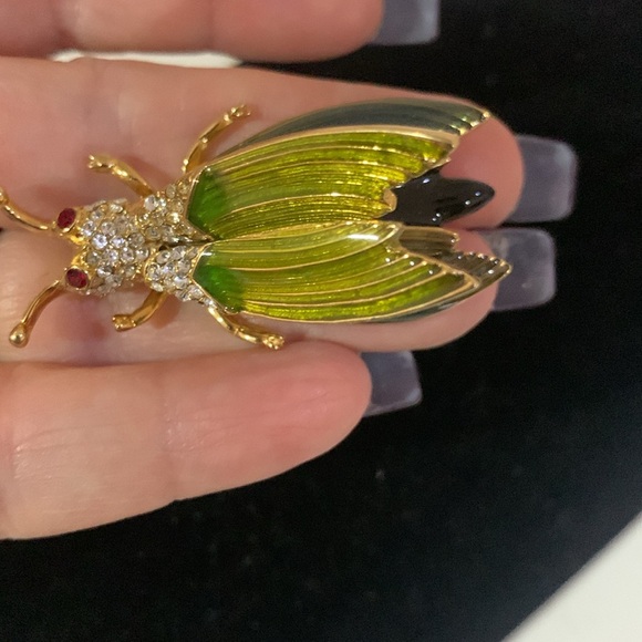 Vintage rare Erwin Pearl gold tone rhinestone & enamel bug statement pin brooch - Picture 10 of 11